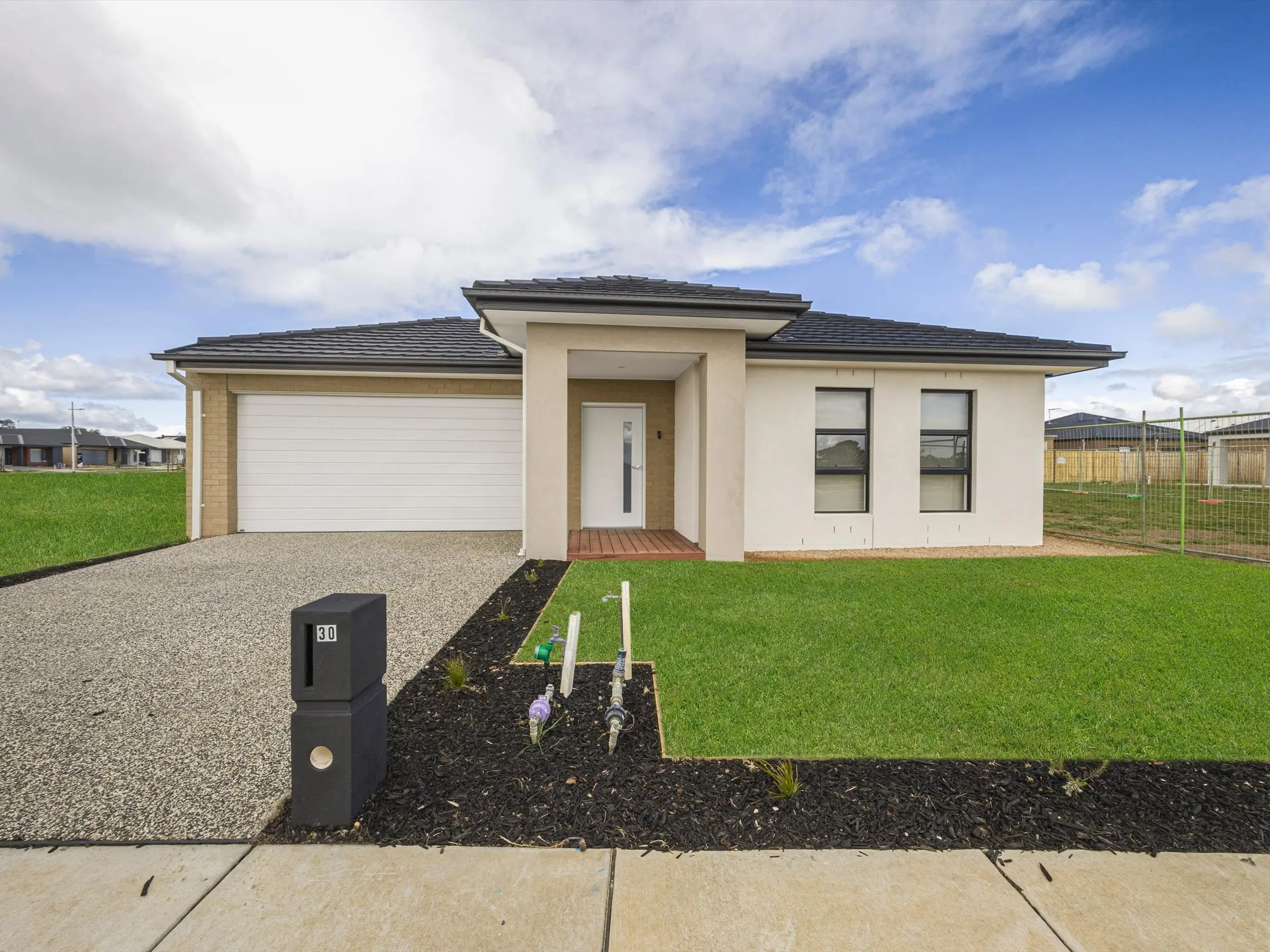 30 Vicosa Drive Armstrong Creek - Image 1 of 6