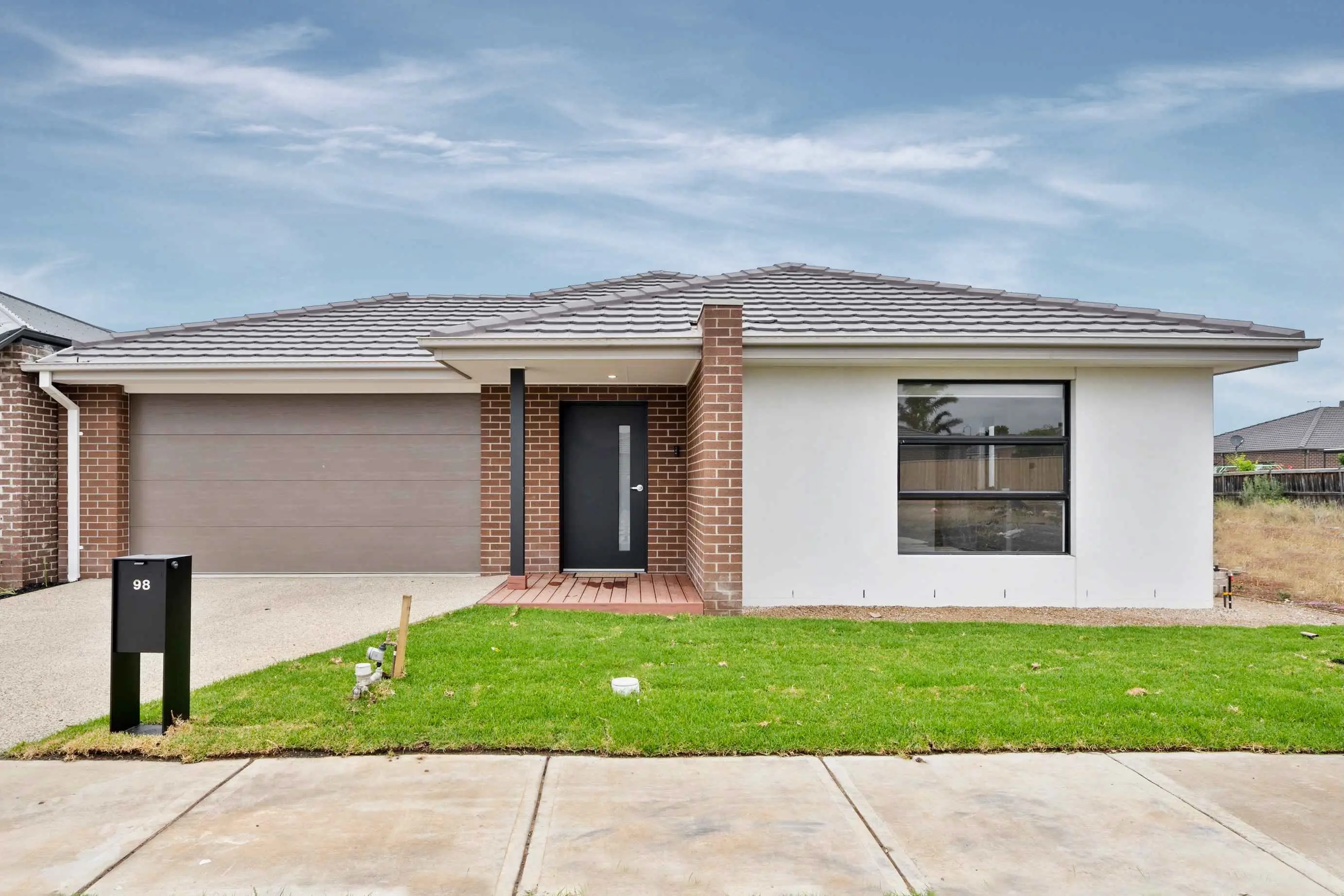 21 Voyager Parade, Clyde North - Image 1 of 5